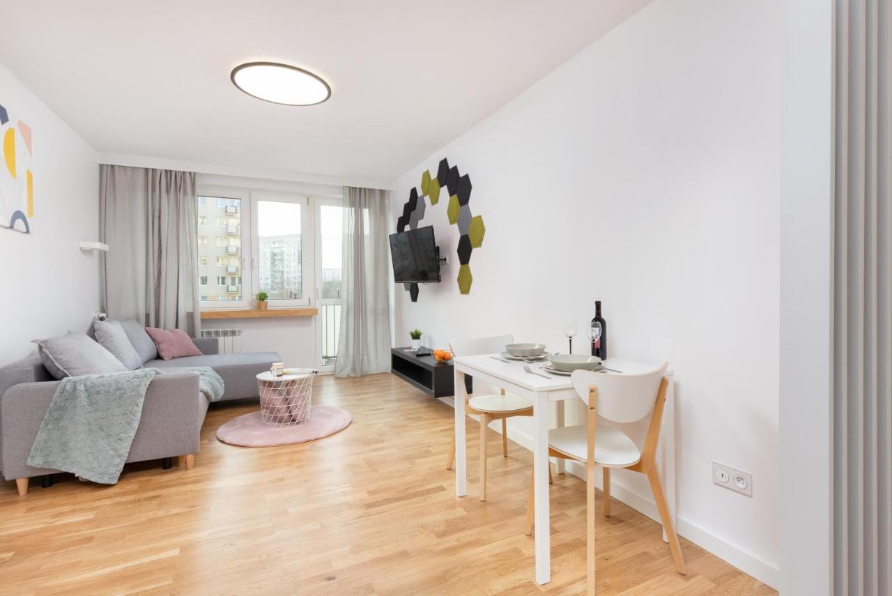 Lägenhet Pomorska Apartament Przy Parku Reagana By Renters *