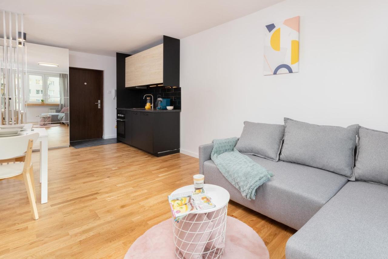 Pomorska Apartament Przy Parku Reagana By Renters Lägenhet Gdańsk